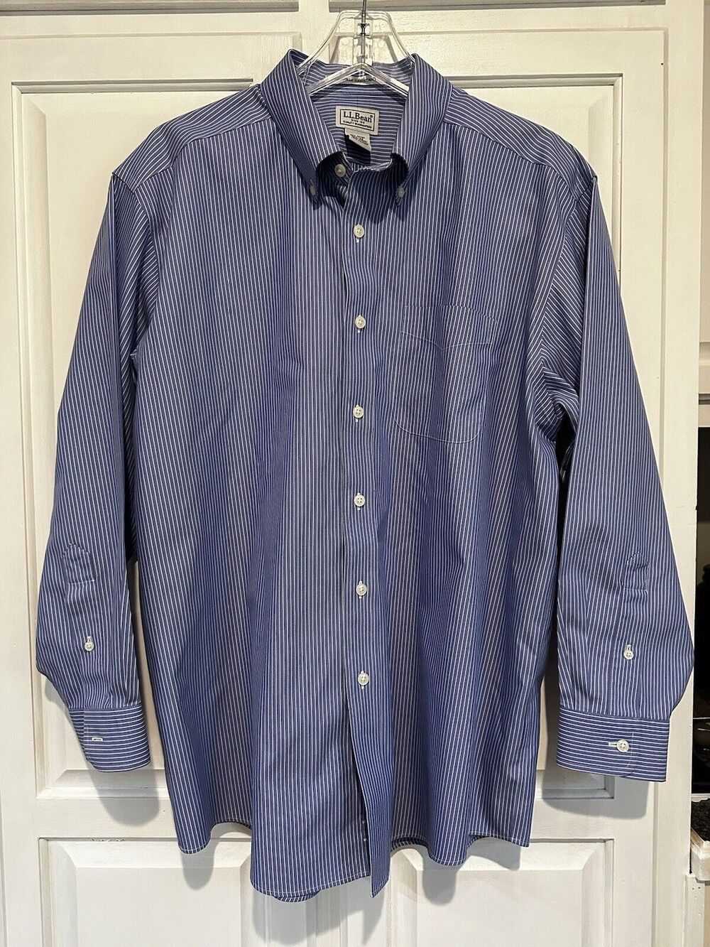 LL Bean Shirt Mens 16.5 - 32 Blue Wrinkle Resistant Long Sleeve Button Front